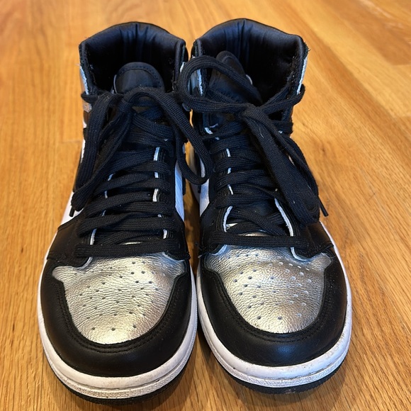 2021 NIKE AIR JORDAN BLACK AND SILVER HIGH TOPS - SIZE 7 1/2 - Picture 2 of 10